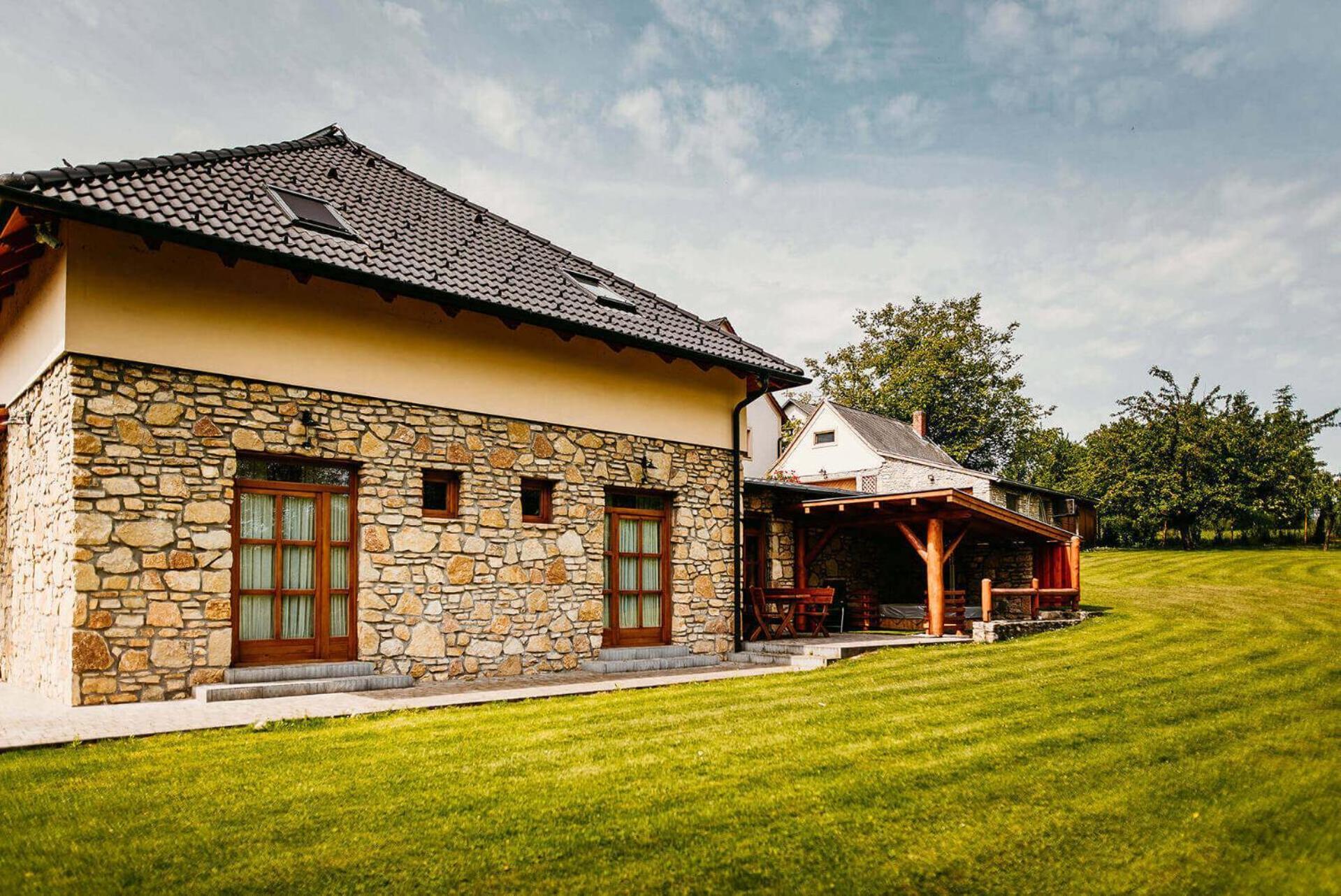 Bánd Kakukk Vendeglo Panzio Bed & Breakfast エクステリア 写真